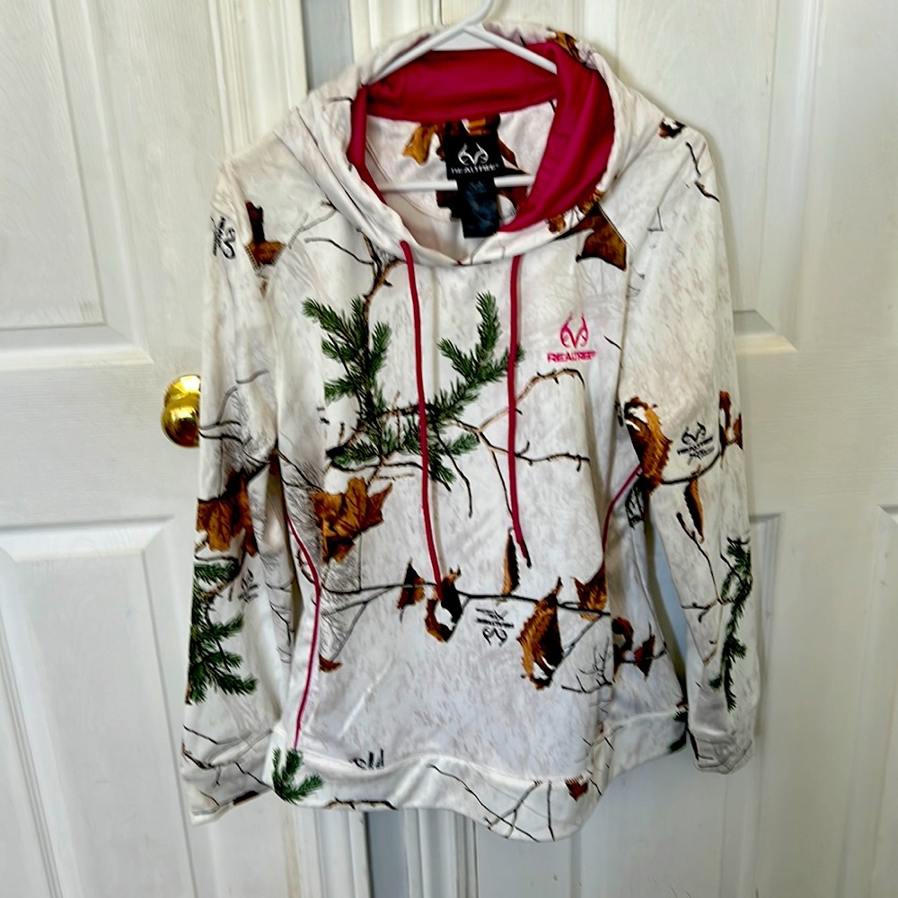 REALTREE sweater